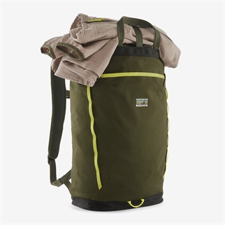 Patagonia Fieldsmith Linked Pack 24L lifestyle